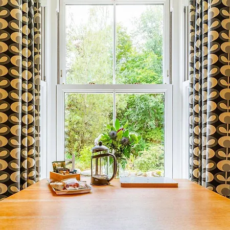 Prázdninový dům 2 Bed In Ambleside Oc-Lr140 *